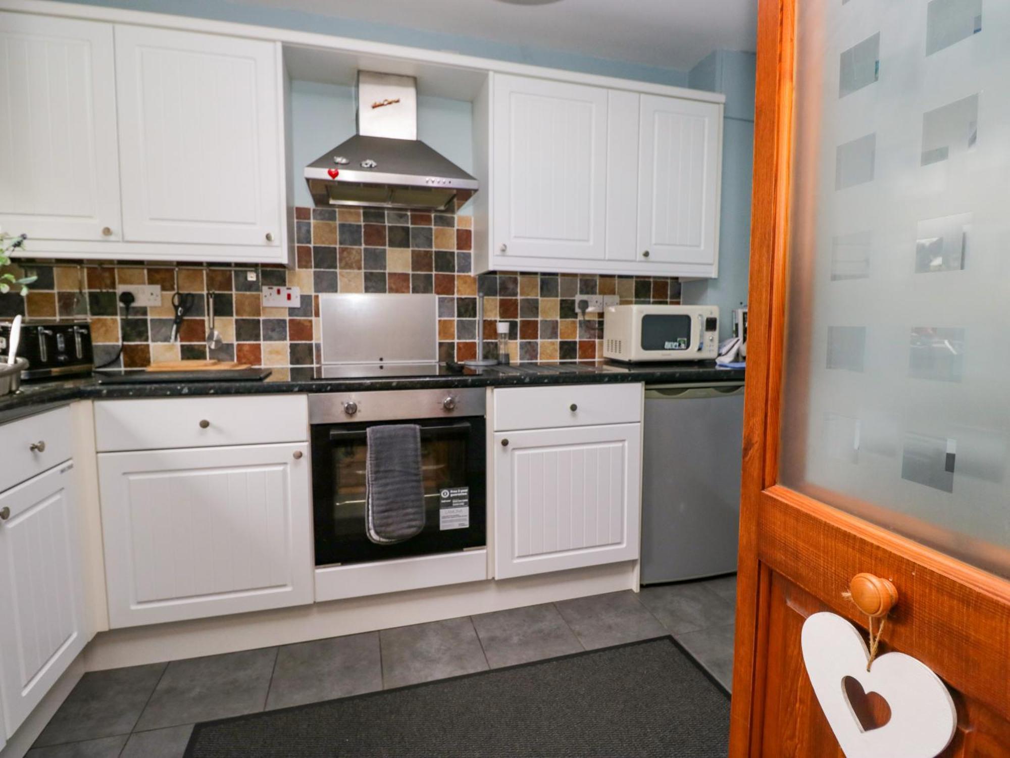 The Laurels Villa Ulverston Exterior photo